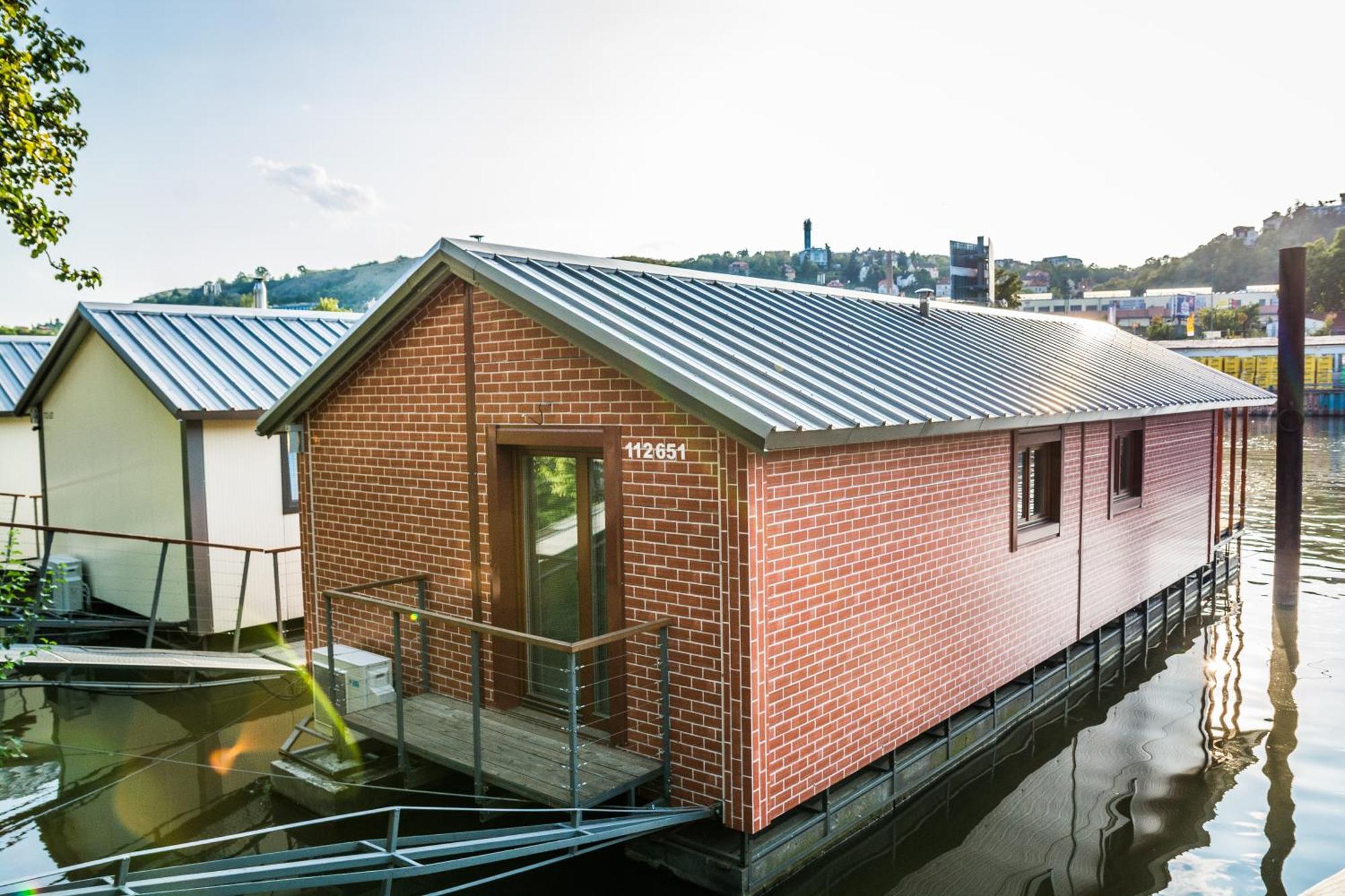 Houseboat Benjamin - Houseboats Benjamin & Franklin Hotel Praag Buitenkant foto
